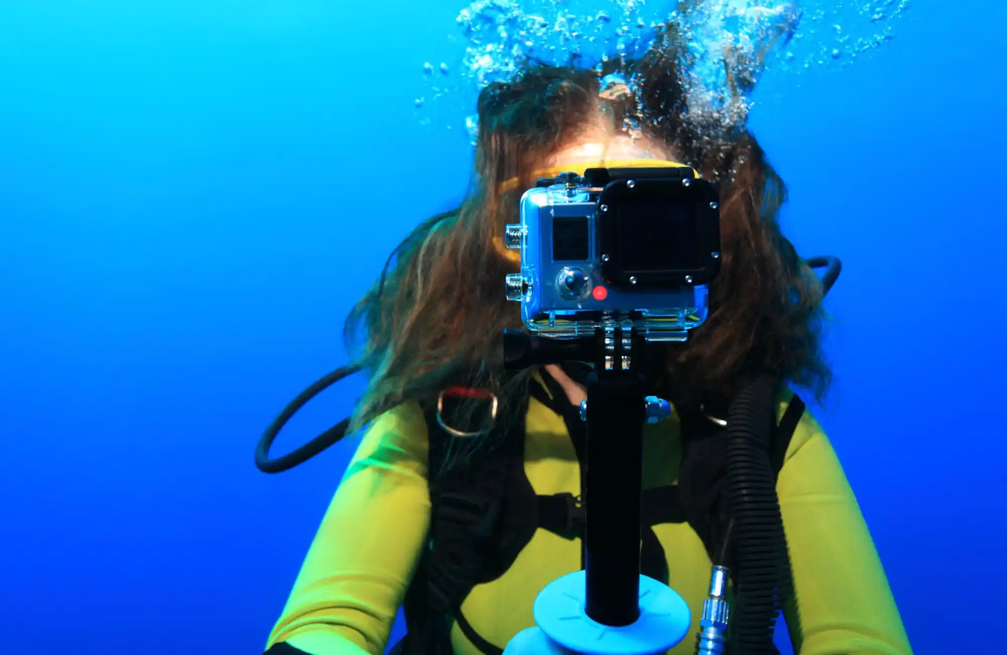 Rekomendasi Kamera Waterproof 2026 untuk Petualangan Outdoor dan Bawah Air