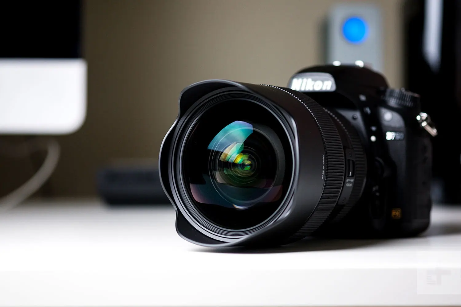 Lensa DSLR Terbaru 2026 Inovasi Optik yang Bikin Detail Makin Tajam dan Warna Lebih Hidup