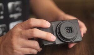 Ricoh GR IIIx 2026, Si Kecil Lincah yang Masih Jadi Andalan Street Photography