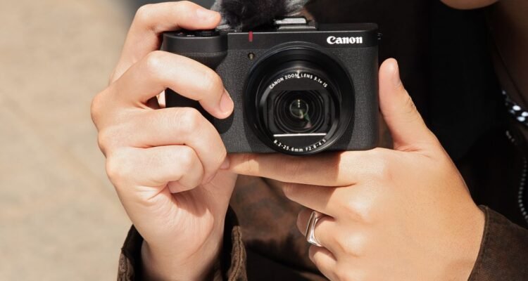 Canon PowerShot V1, Kamera Kompak Baru Untuk Vlogger Yang Sedang Naik Daun