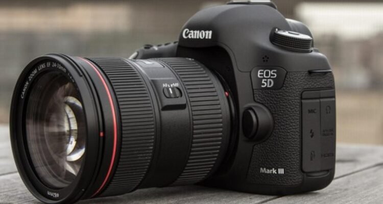 Penjualan Kamera DSLR Tertinggi, Canon Masih Perkasa di Pasar yang Makin Sempit