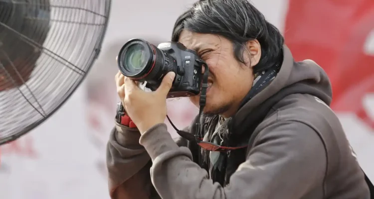 Sejarah Kamera DSLR, Dari Mesin Film sampai Raja Fotografi Digital